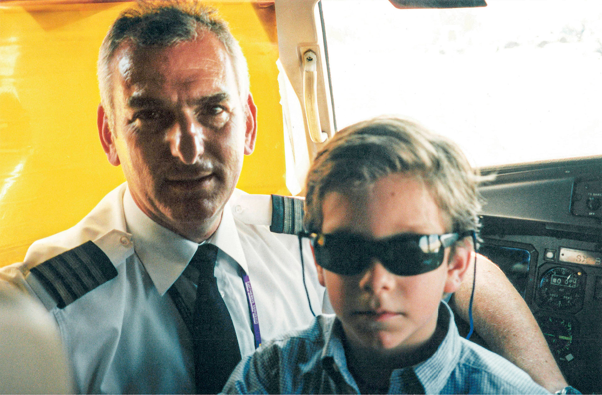 Στην τελευταία πτήση ενός Ελληνα πιλότου, μετά από 35 χρόνια καριέρας-8