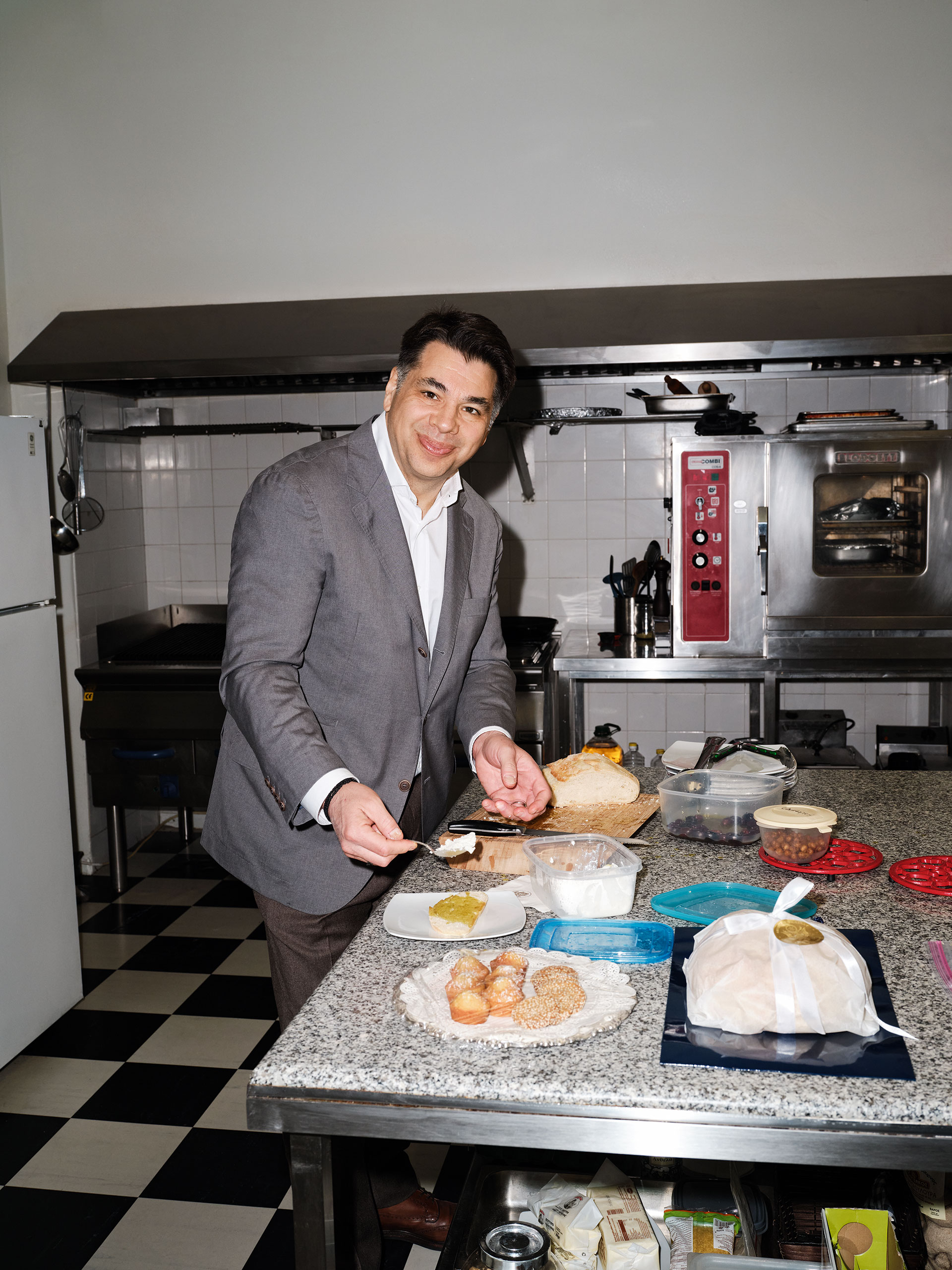 Γιώργος Τσούνης στο «Κ»: Στην Ελλάδα κάθε μέρα κάνω και έναν φίλο-2