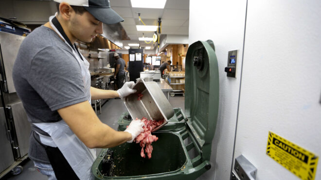 γαστρομανία-και-ύβρις-562981300