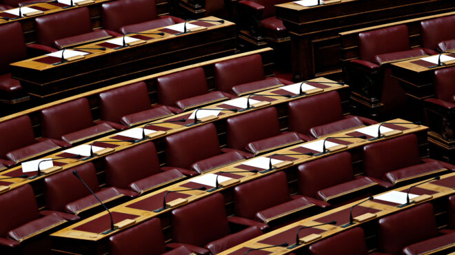 σκληρή-κόντρα-στη-βουλή-για-τον-νέο-δικ-563000659