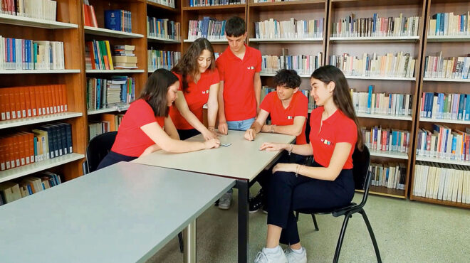 από-τη-θεσσαλονίκη-στην-κορυφή-του-κόσ-562986622