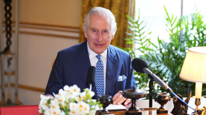 βρετανία-ο-βασιλιάς-κάρολος-επιστρέφ-563000923