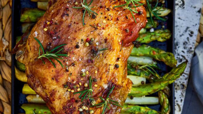 αρνάκι-λαδορίγανη-ψημένο-σε-κληματόβ-562999861