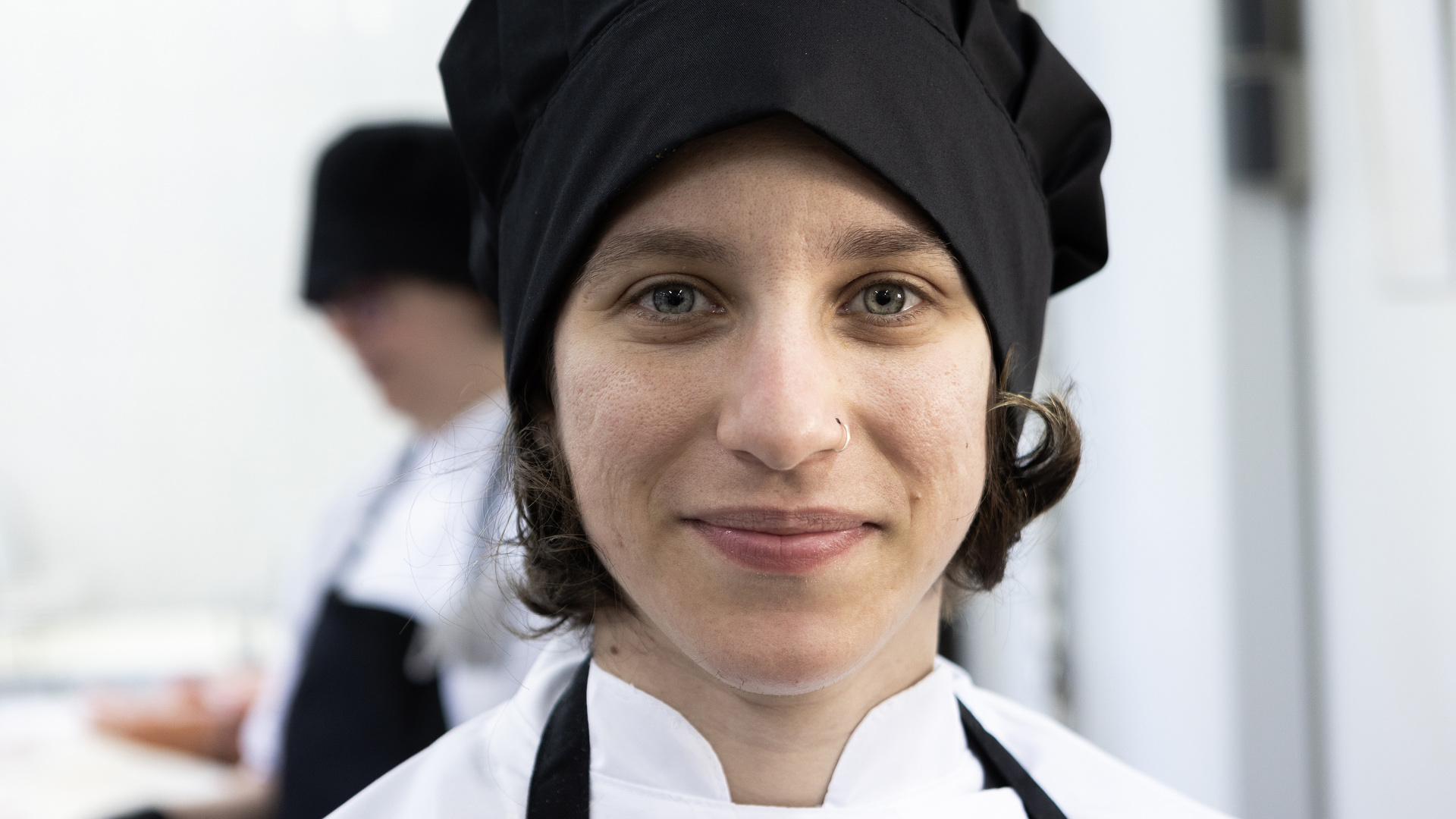 Στην Εστία, άτομα με νοητική αναπηρία μαθαίνουν να φτιάχνουν πεντανόστιμα προϊόντα-5