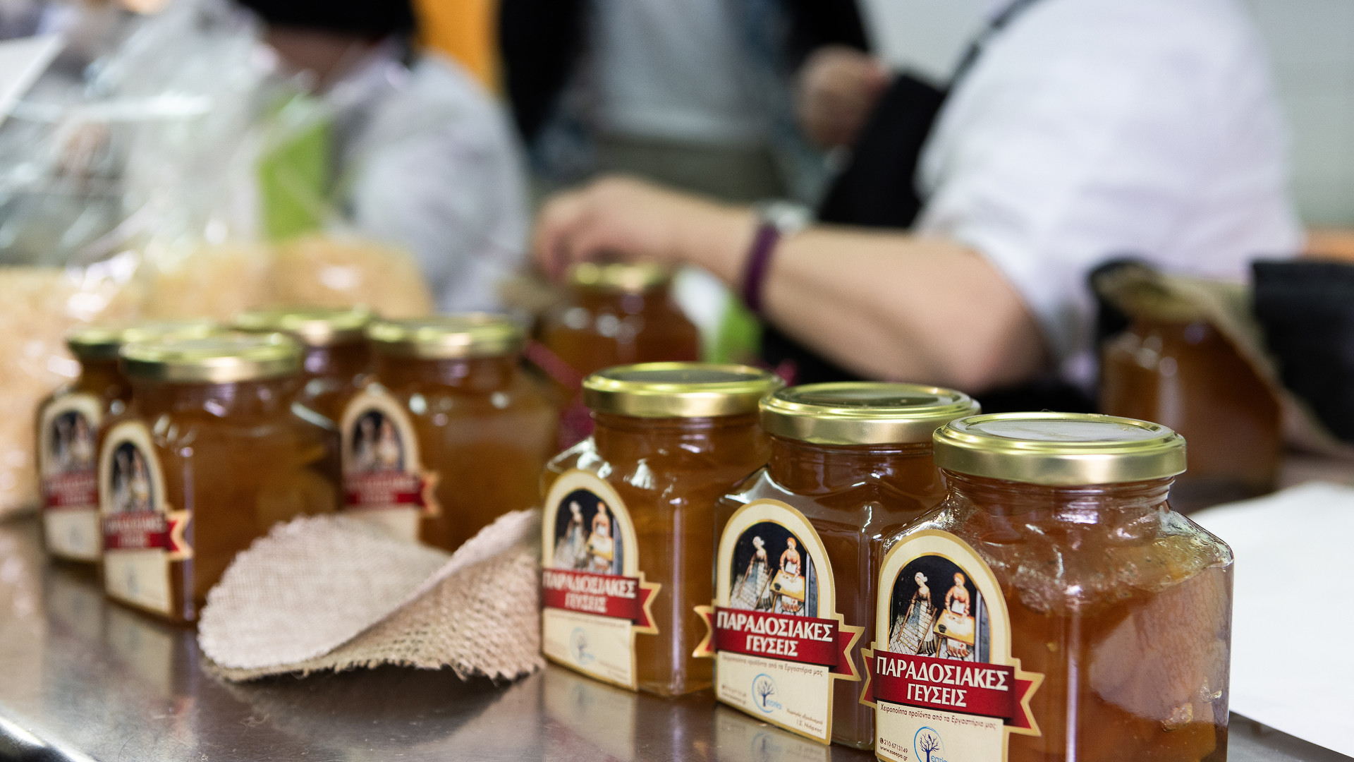 Στην Εστία, άτομα με νοητική αναπηρία μαθαίνουν να φτιάχνουν πεντανόστιμα προϊόντα-4