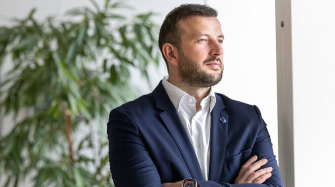 βιργκίνιους-σινκεβίτσιους-στην-κ-δ-562980730