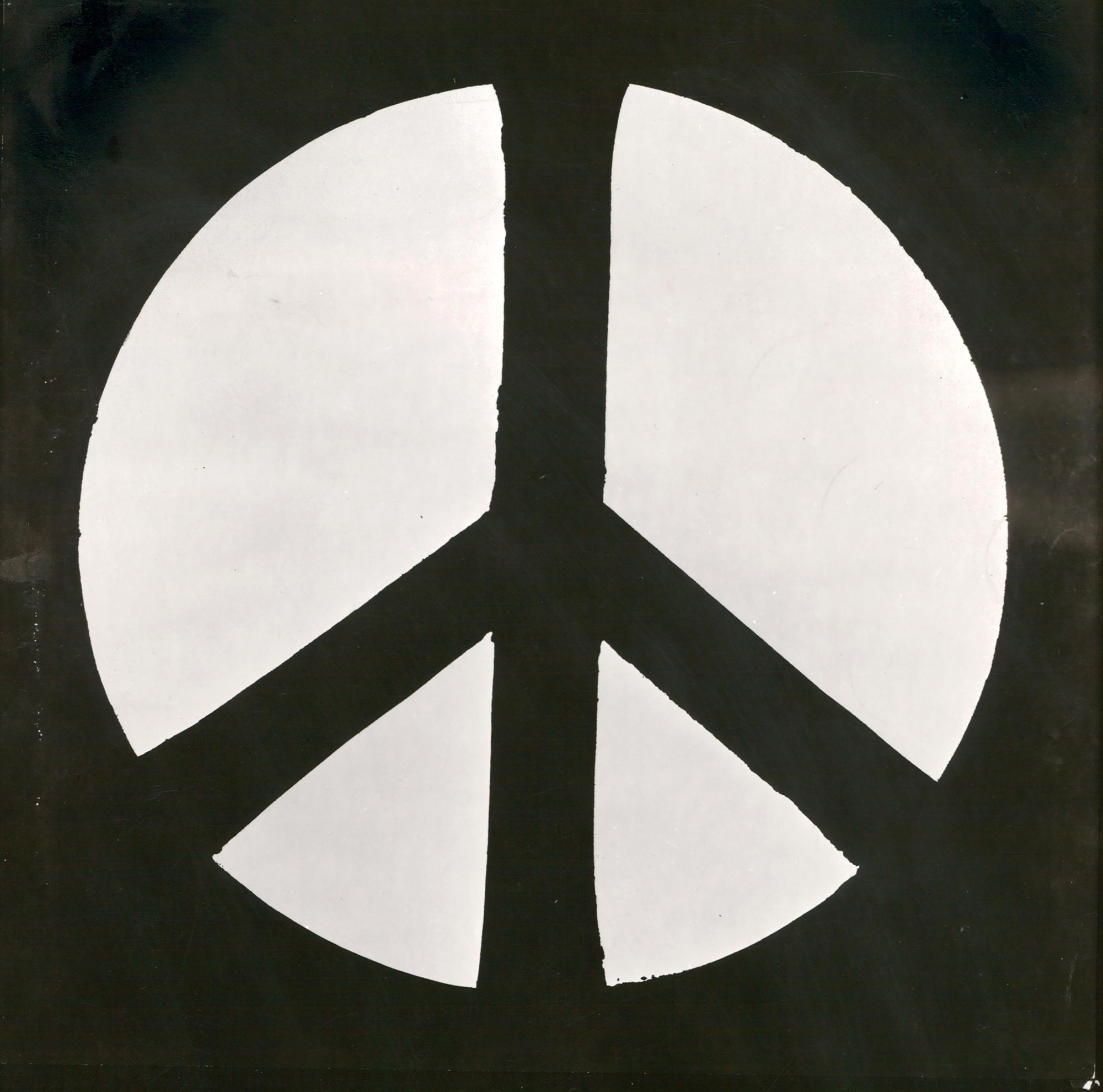 Το σύμβολο της ειρήνης από ανατρεπτικό καταναλωτικό-1