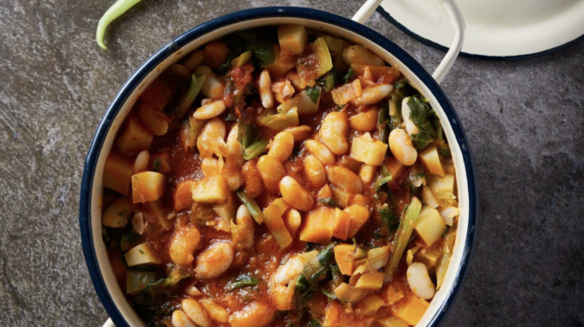 φασόλια-με-τα-λάχανα-ηπειρώτικη-οσπρι-562978405