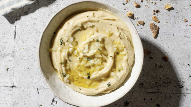 φάβα-με-θυμάρι-και-πάπρικες-562992916