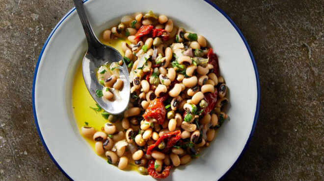 πώς-η-νηστεία-διαμόρφωσε-τις-διατροφι-563003956