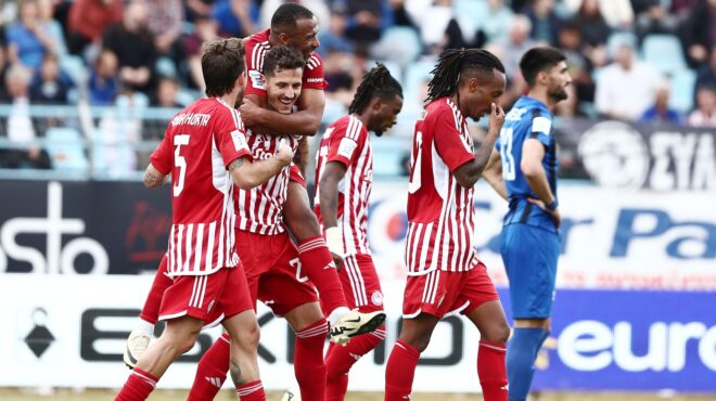 ολυμπιακός-πεντάρα-στη-λαμία-με-το-βλέ-562969996