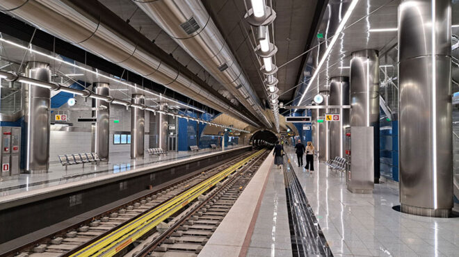 μετρό-κλειστός-ο-σταθμός-πειραιάς-σ-562966834