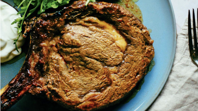 μοσχαρίσιες-γλυκοπικάντικες-μπριζόλ-562976545