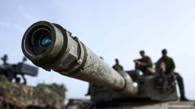 τέσσερις-ρωσικοί-εκτοξευτές-πυραύλω-562987024