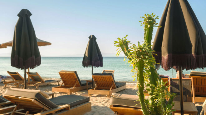 mycoast-καταγγελίες-παρανομιών-στις-παρα-563003932