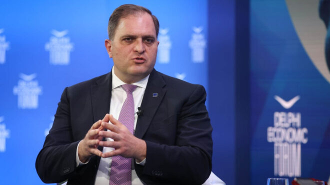 γ-πιτσιλής-με-περισσότερα-δεδομένα-ε-562976587