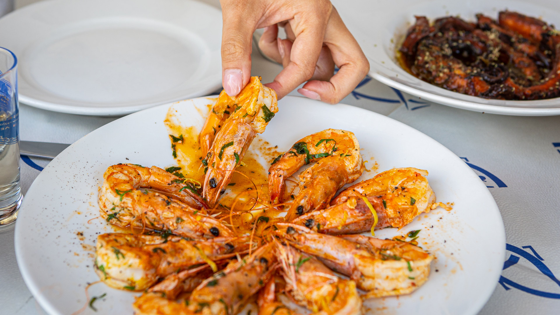 Πού τρώμε στην Αθήνα όταν νηστεύουμε: 13 μαγαζιά που έχουν ωραία σαρακοστιανά-1