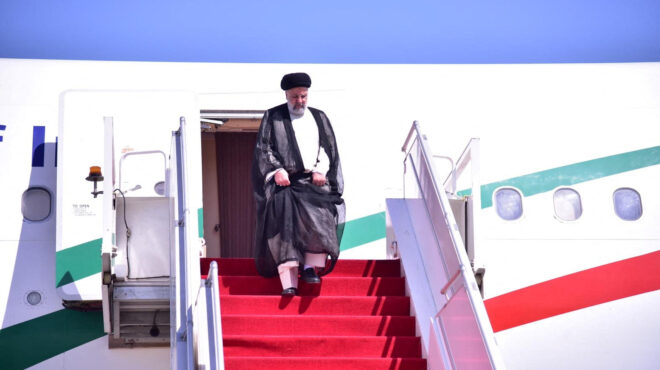 ο-ιρανός-πρόεδρος-προσγειώθηκε-στο-πα-562992676