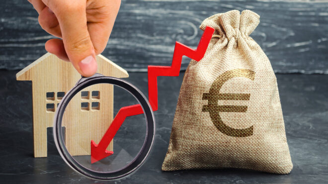 o-πληθωρισμός-στα-ακίνητα-τρέχει-τρεις-562989475