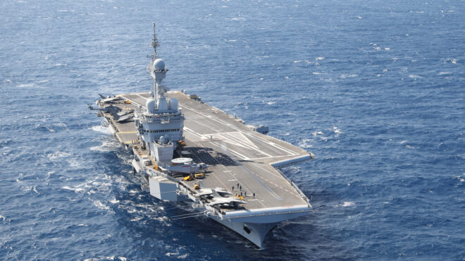 γαλλία-το-αεροπλανοφόρο-σαρλ-ντε-γκο-562997242