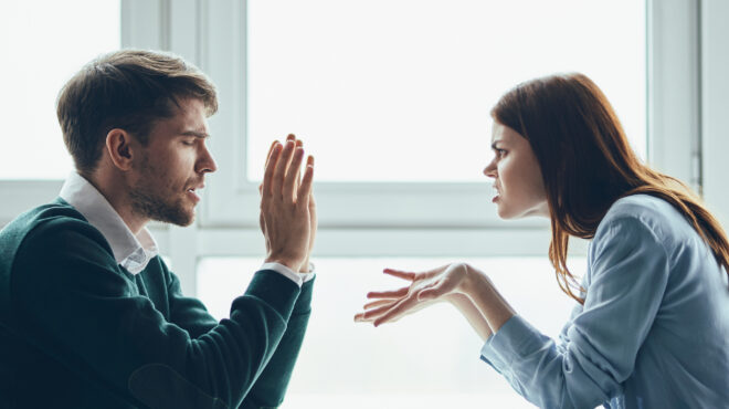 χάσμα-μεταξύ-νέων-ανδρών-και-νέων-γυ-562978366