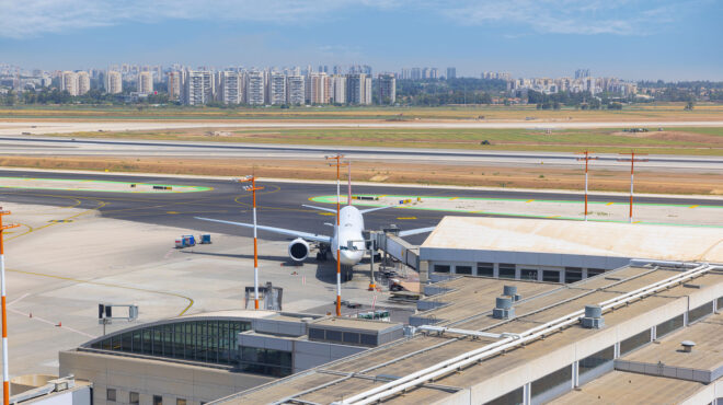 easyjet-αναστέλλει-τις-πτήσεις-προς-το-τελ-α-562984351