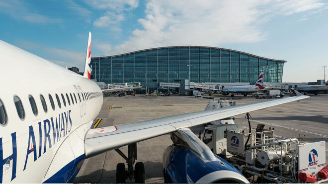 λονδίνο-σύγκρουση-αεροπλάνων-στο-αερ-562969432