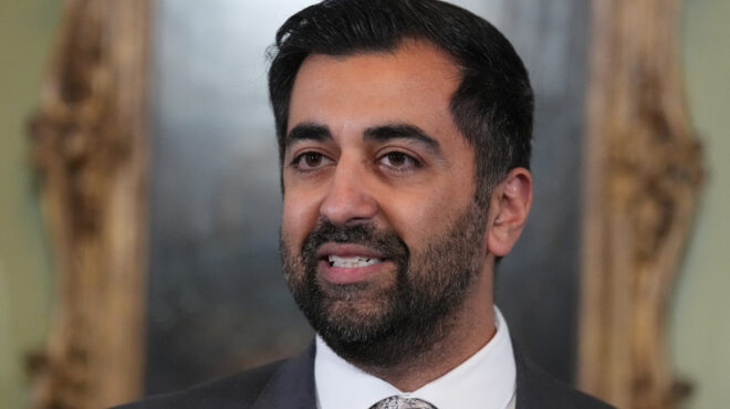 παραιτήθηκε-ο-πρωθυπουργός-της-σκωτί-563004442