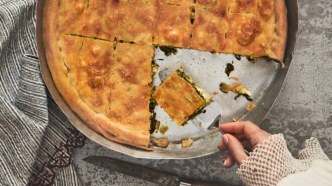σπανακόπιτα-18-αξεπέραστες-συνταγές-γι-562991335
