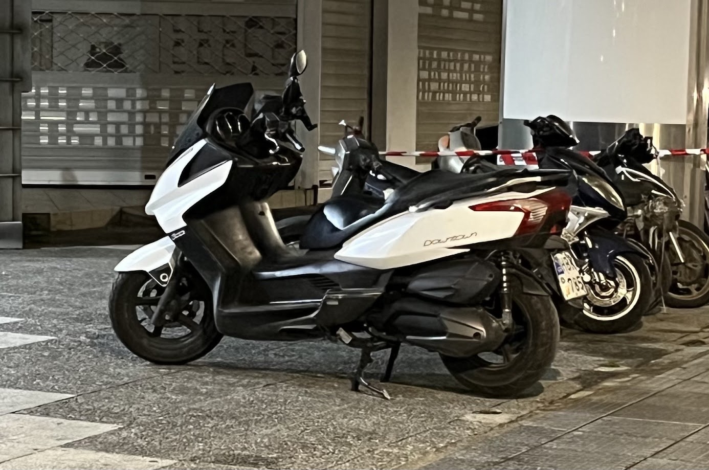 Γυναικοκτονία στους Αγίους Αναργύρους – Τη δολοφόνησε την ώρα που μιλούσε με το 100-1