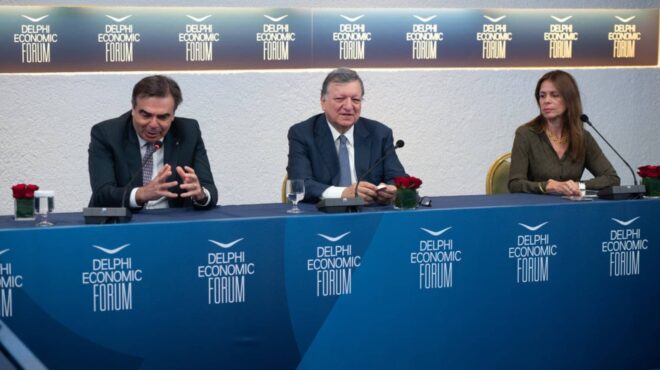 σχοινάς-μπαρόζο-στο-φόρουμ-των-δελφ-562978294