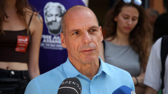 γιάνης-βαρουφάκης-απαγορεύσεις-562983991