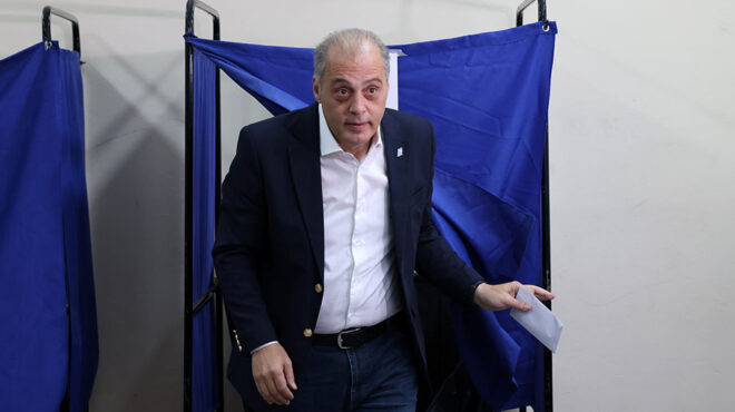 κυριάκος-βελόπουλος-τρύπες-562978300