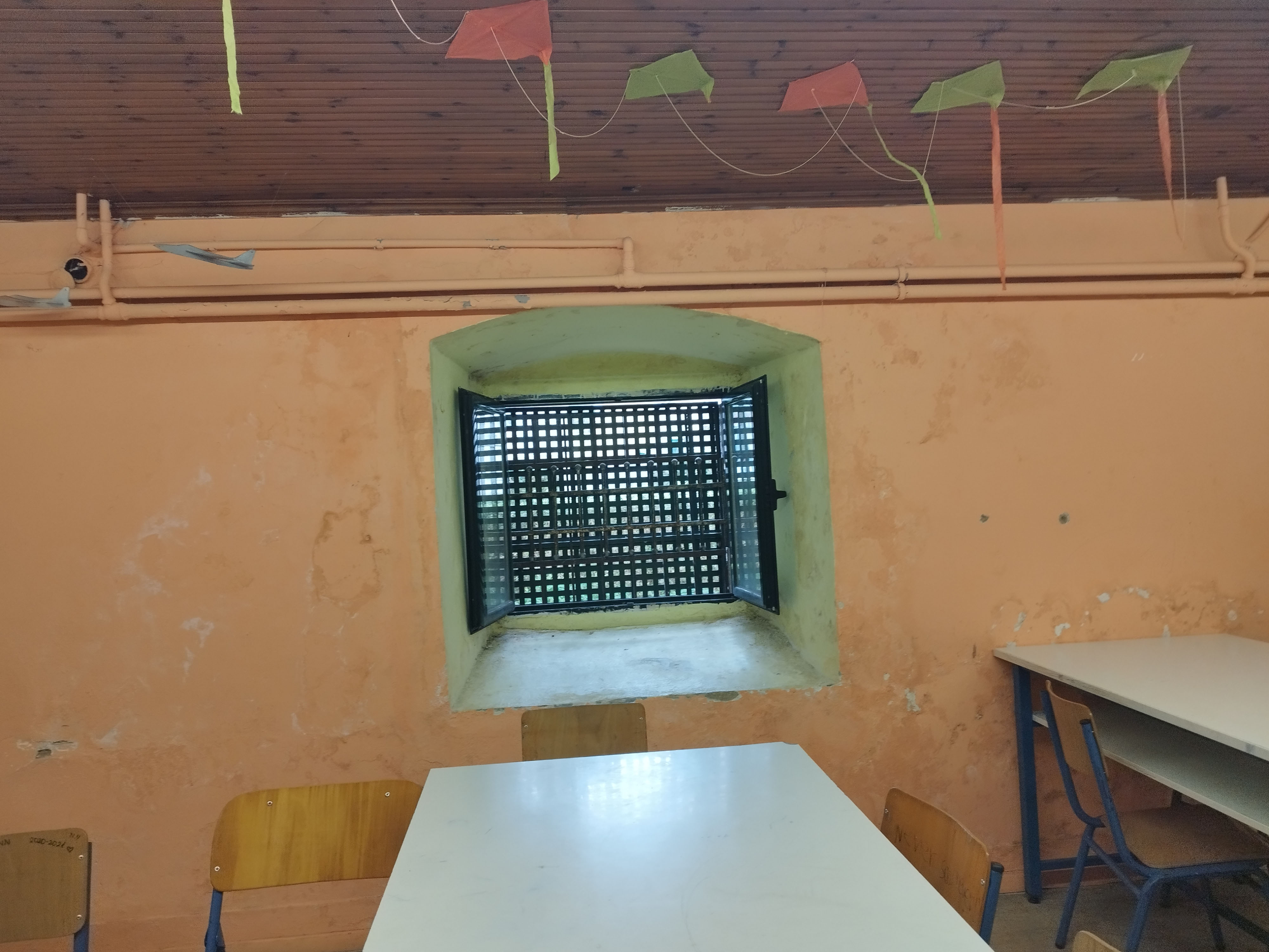 «Αυτή η σχολική τάξη ήταν κελί των ναζί»-10