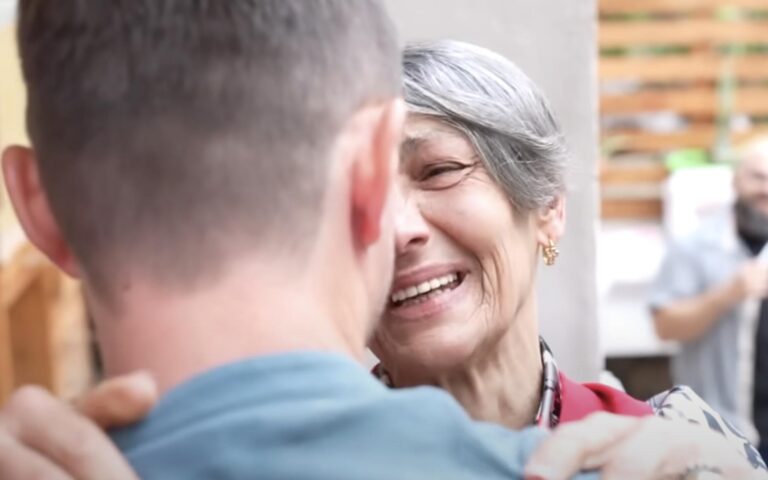 Οταν η Δέσποινα συνάντησε τον δότη μυελού των οστών που της έσωσε τη ζωή-3