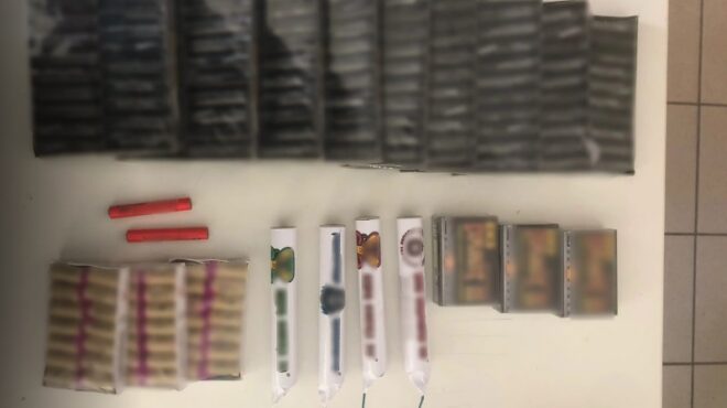 κορωπί-σύλληψη-ανηλίκων-για-κατοχή-εκ-563011456