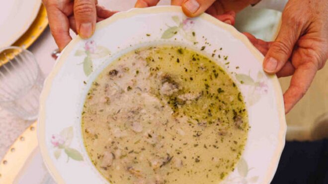 πανεύκολη-πολίτικη-μαγειρίτσα-με-ένα-563012047