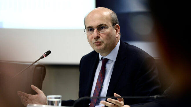 χατζηδάκης-παγώνει-για-ένα-χρόνο-το-επ-563025997