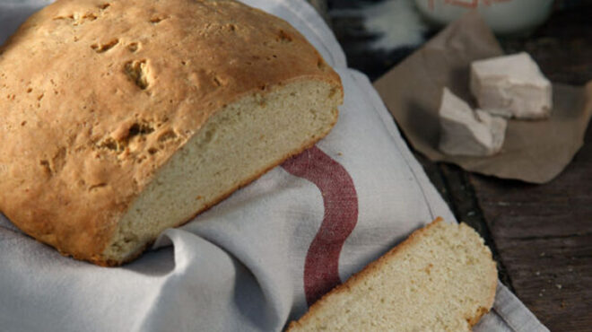 ψωμί-πολίτικο-με-ξινόγαλο-563038894