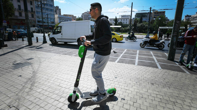 επιστρέφουν-σε-αθήνα-και-θεσσαλονίκη-563050783