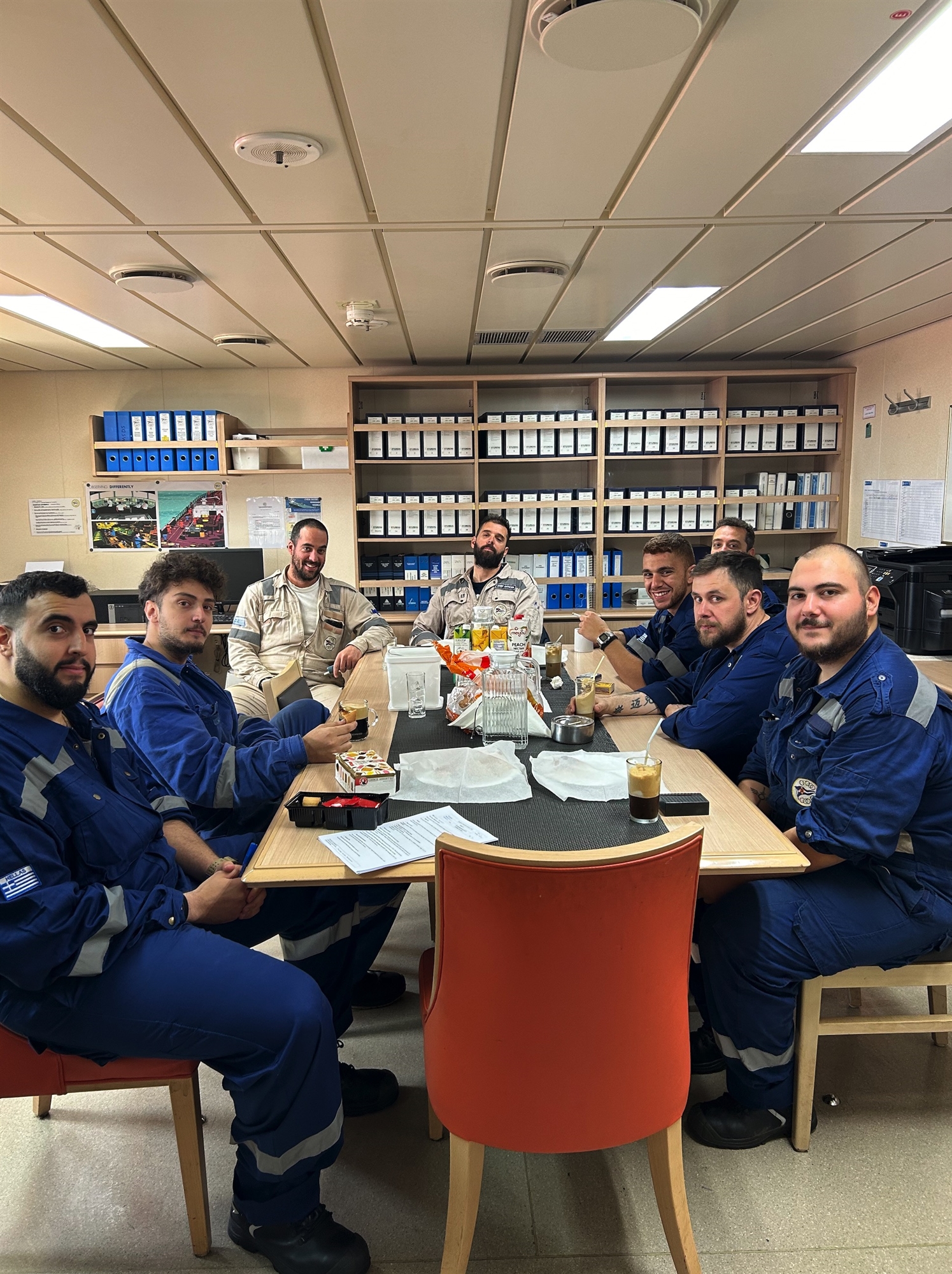 Οκτώ ημέρες μαζί με τους ναυτικούς πάνω σε ένα τάνκερ-4