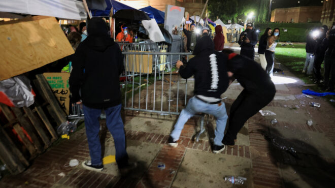 ενταση-τη-νύχτα-και-στο-ucla-συγκρούσεις-μ-563007130