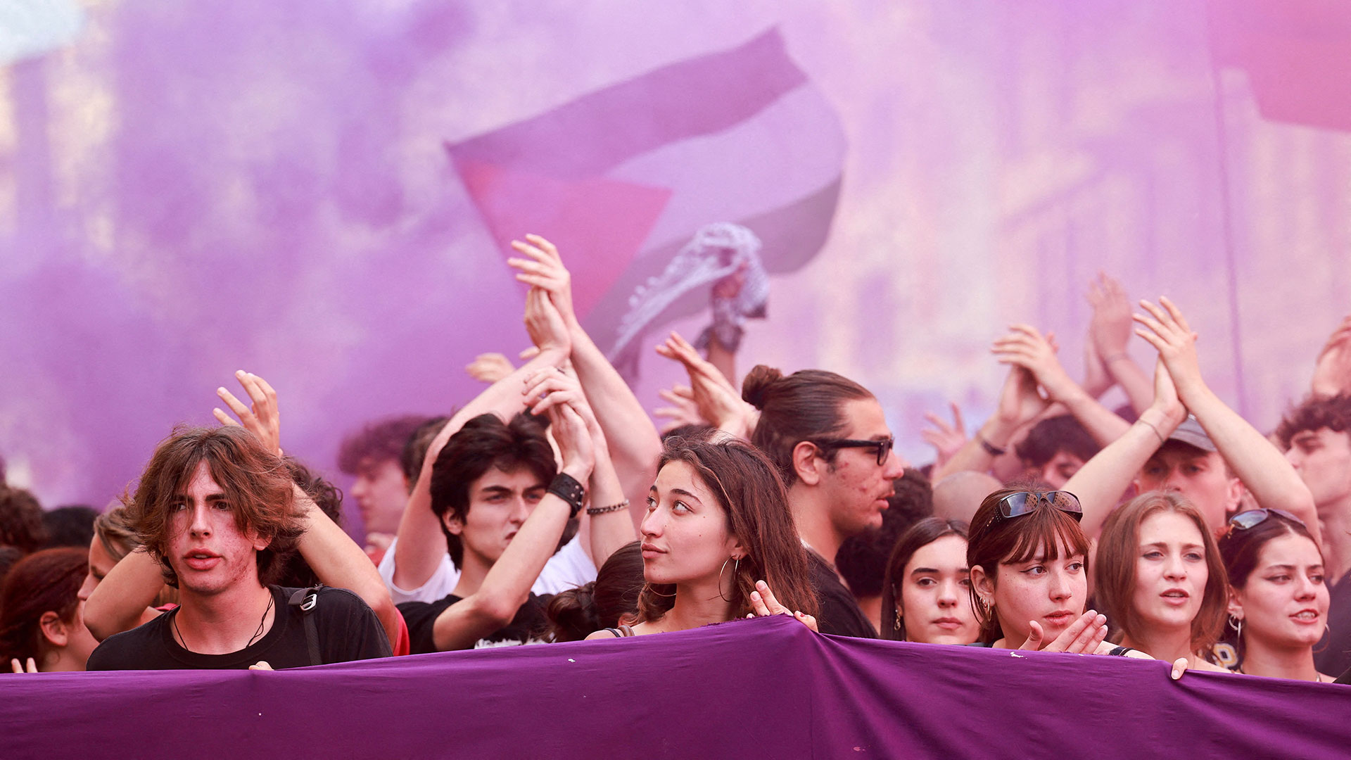 Ιταλία: Επεισόδια έξω από συνέδριο για την υπογεννητικότητα-2