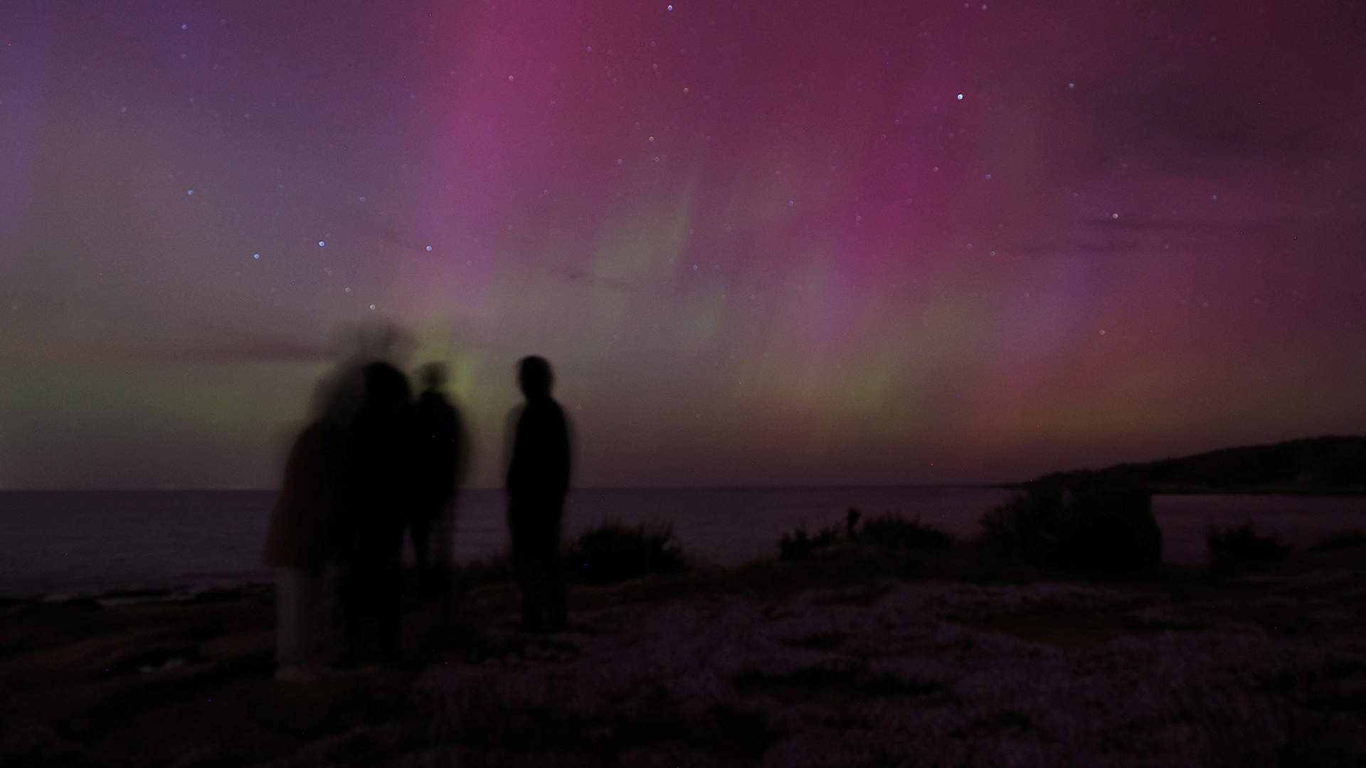 Μαγικές εικόνες από το Βόρειο Σέλας σε ΗΠΑ και Ευρώπη-1