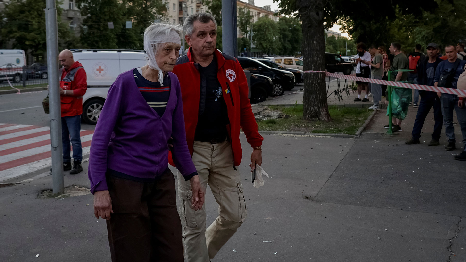 Χάρκοβο: 12 άνθρωποι τραυματίστηκαν από πυραυλική επίθεση-1