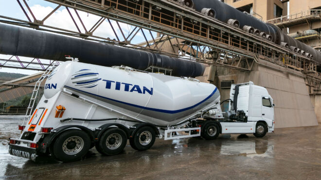 στη-γουόλ-στριτ-εισάγεται-η-titan-america-563018422