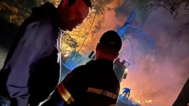 ρόδος-πυρκαγιά-σε-εξέλιξη-ανάμεσα-σε-α-563021731