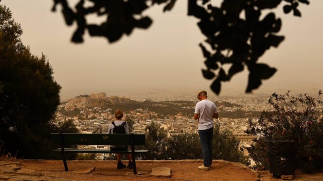 αφρικανική-σκόνη-ποιοι-κινδυνεύουν-π-563016880