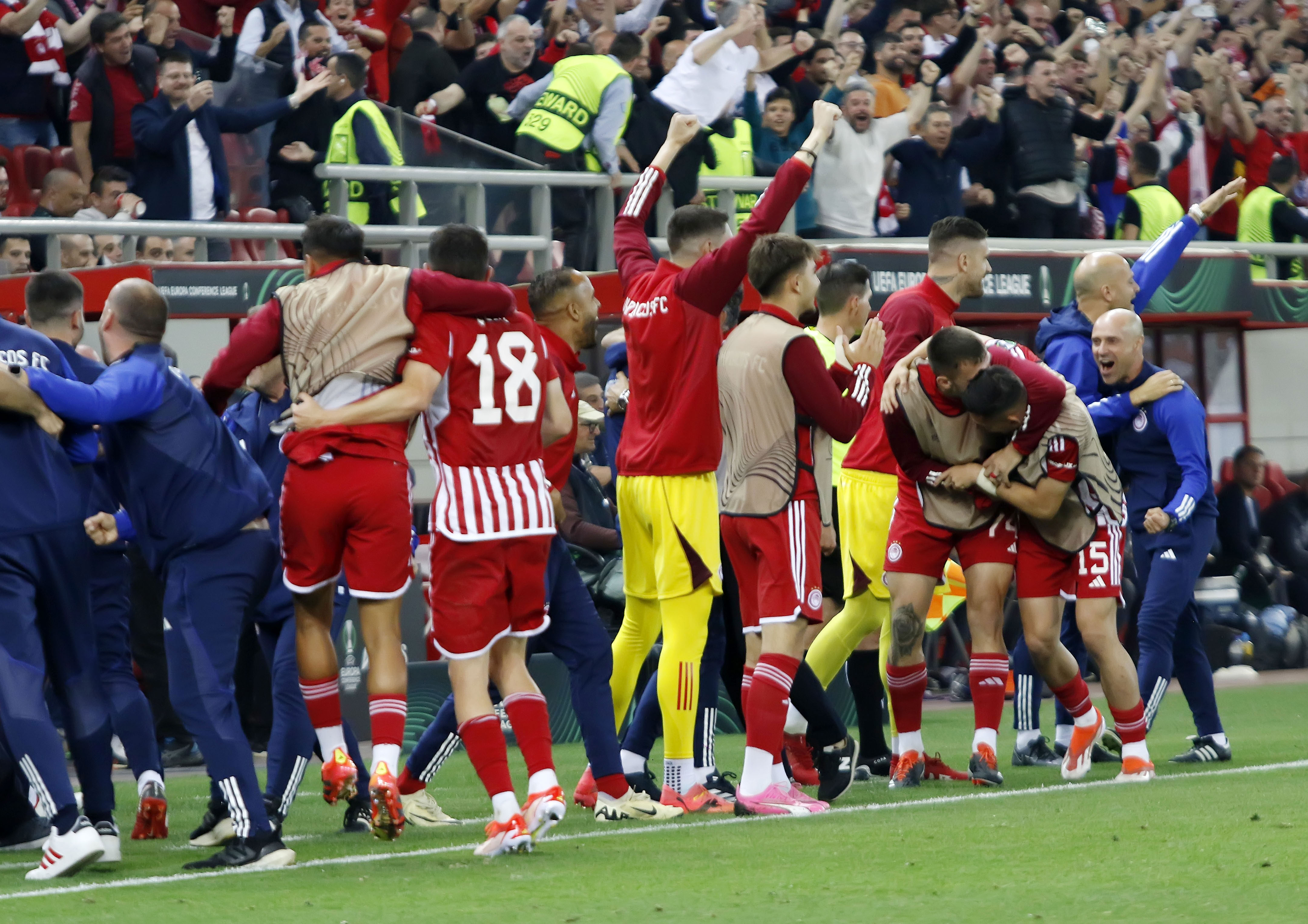 Ο Ολυμπιακός έγραψε ιστορία – Προκρίθηκε στον τελικό του Conference League-6