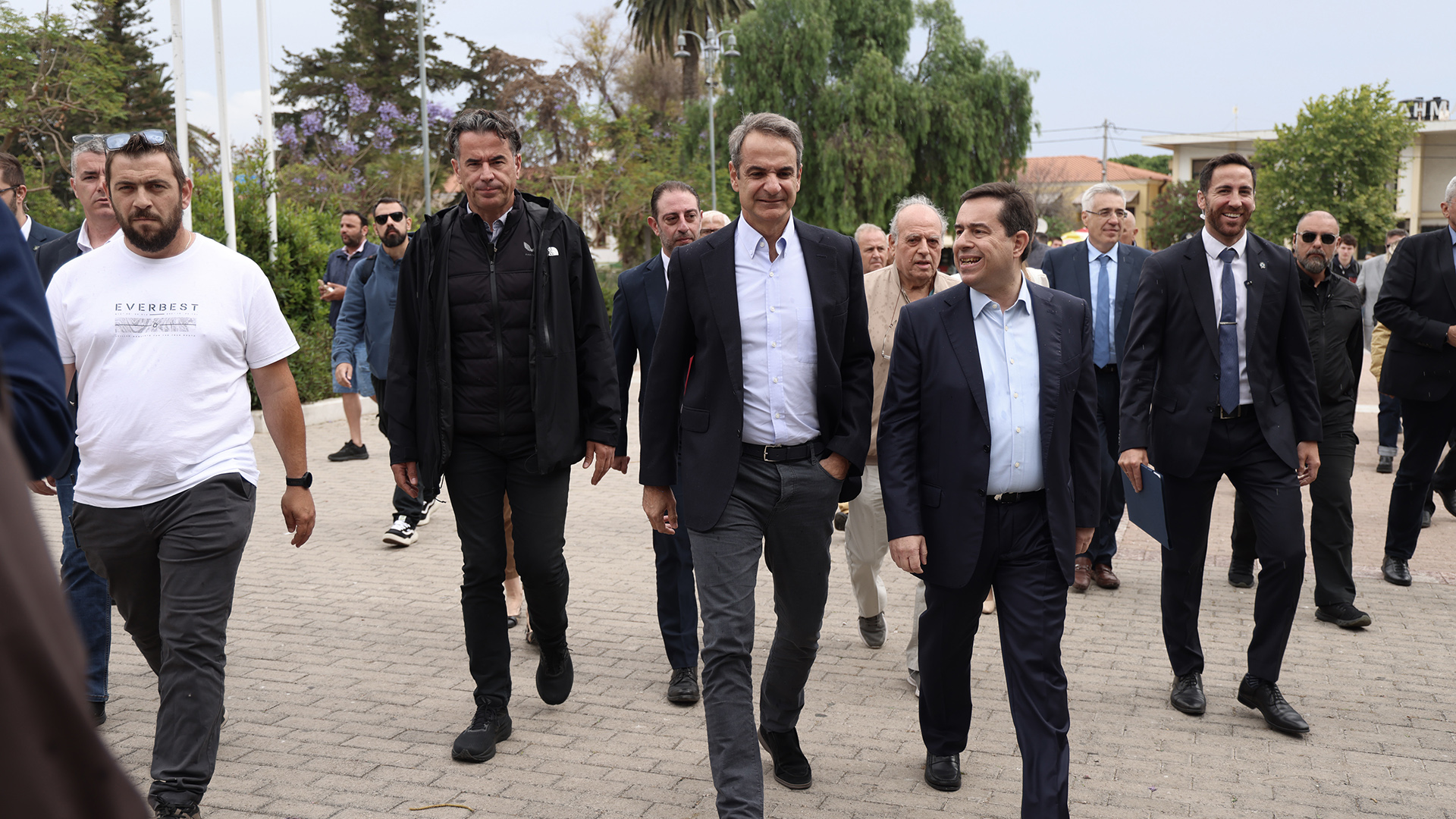 Μητσοτάκης από Χίο: «Η πολιτική σταθερότητα είναι το διακύβευμα των ευρωεκλογών»-1